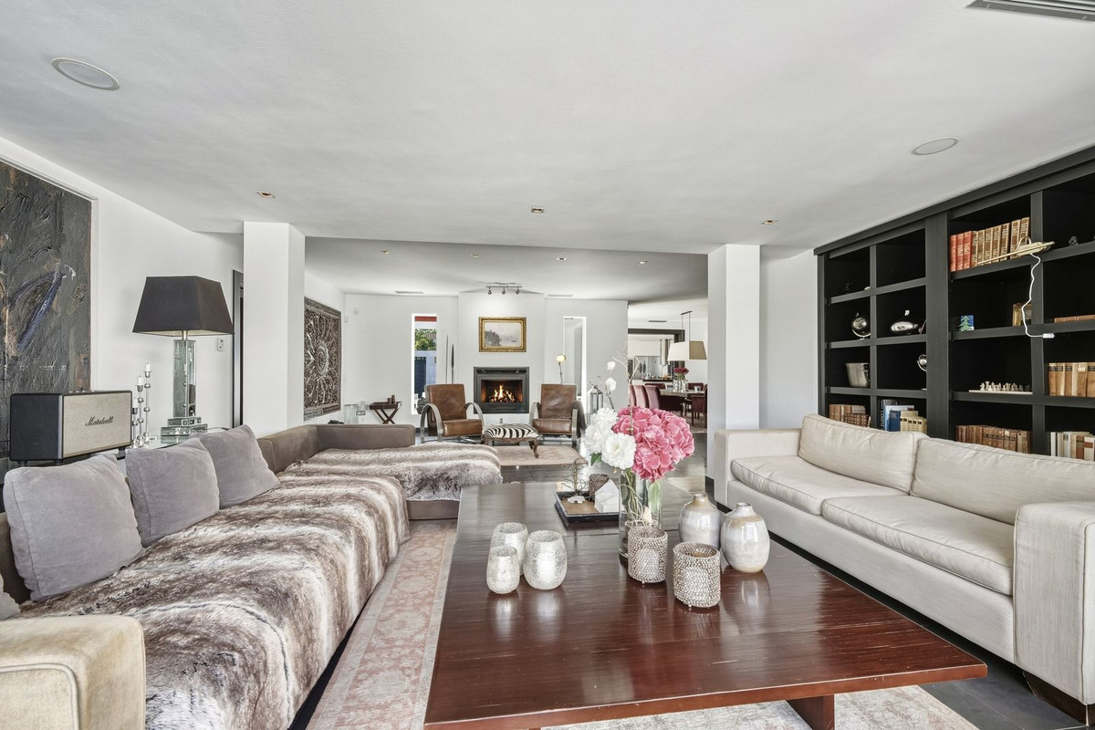 Villa for sale in Marbella