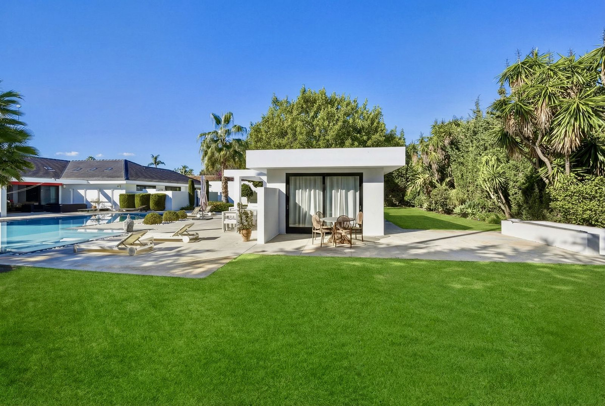 Villa for sale in Marbella