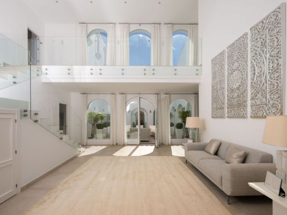 Villa for sale in Marbella