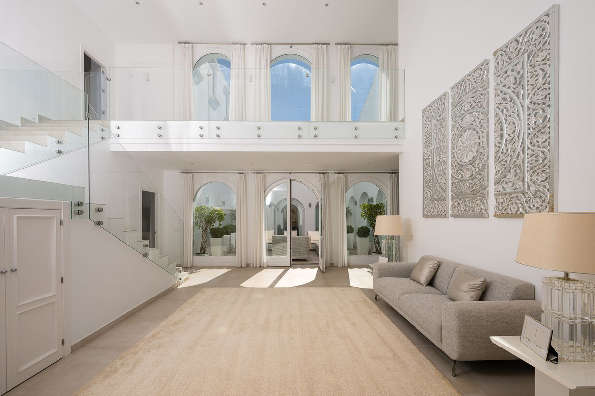 Villa for sale in Marbella