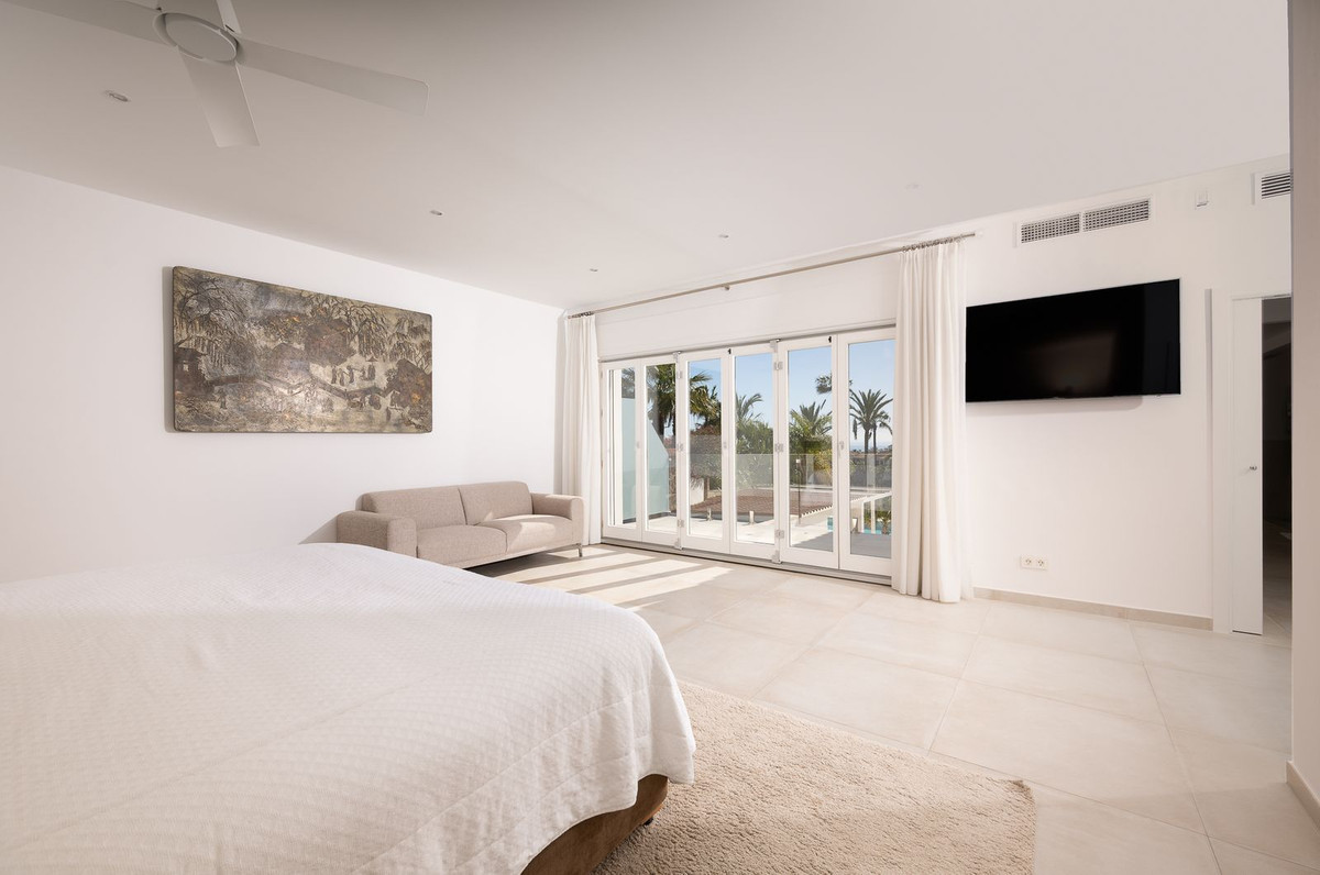 Villa for sale in Marbella