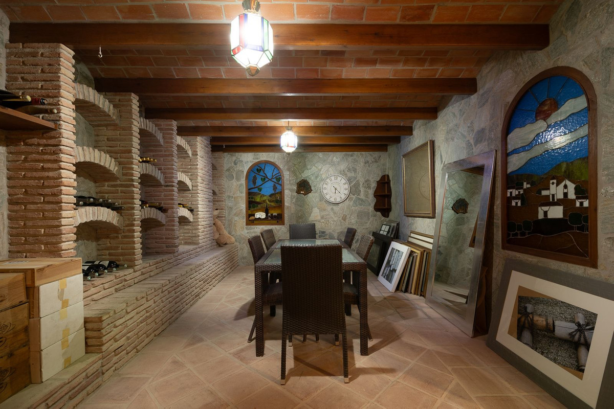 Villa for sale in Marbella