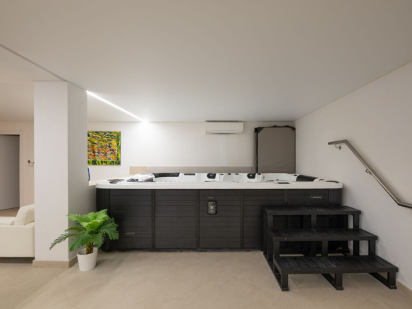 Villa for sale in Marbella