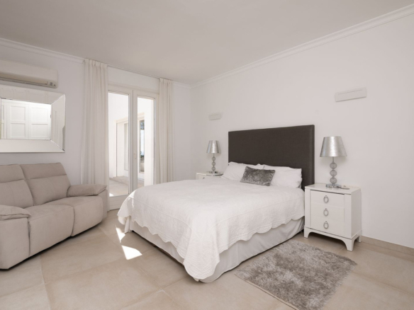 Villa for sale in Marbella