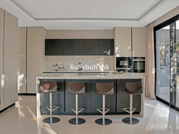 Villa for sale in Marbella