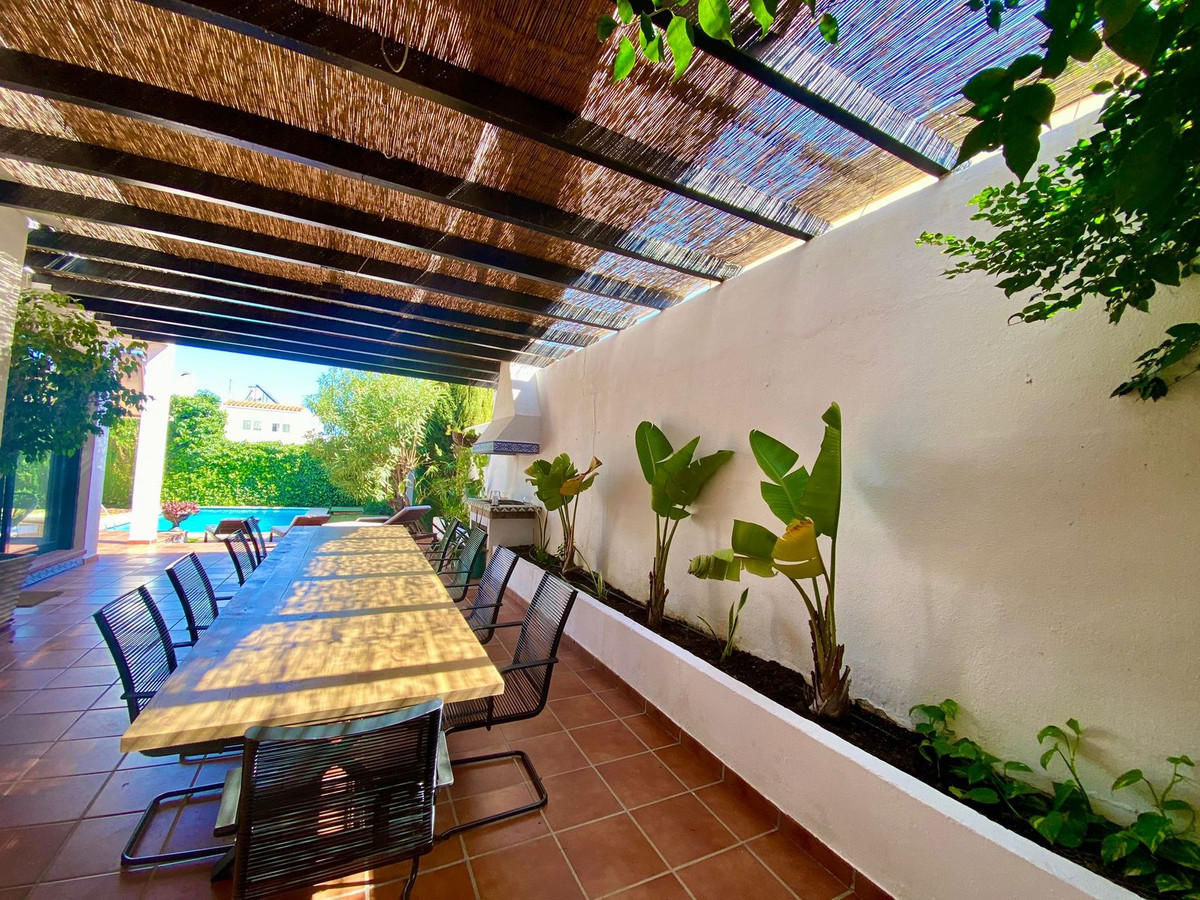 Villa for sale in Marbella