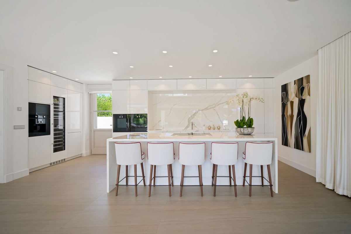 Villa for sale in Marbella