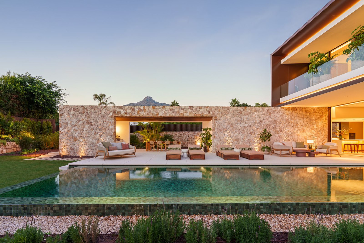 Villa for sale in Marbella