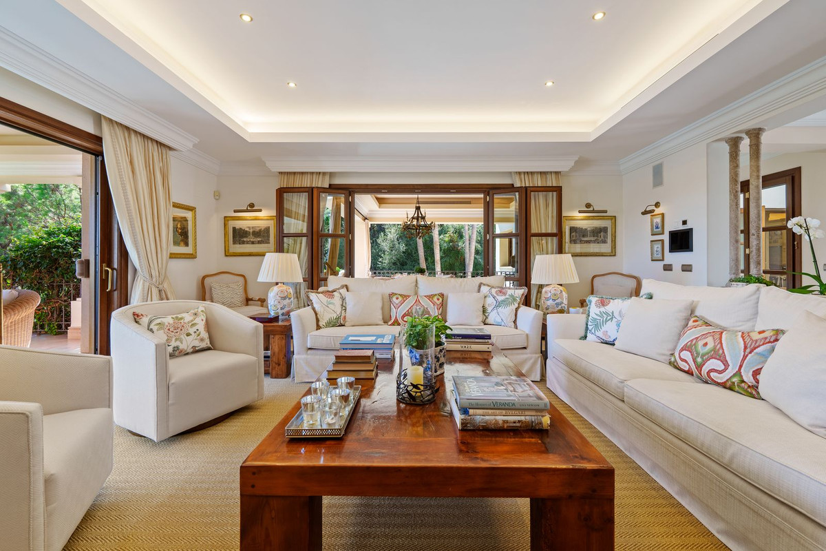 Villa for sale in Marbella