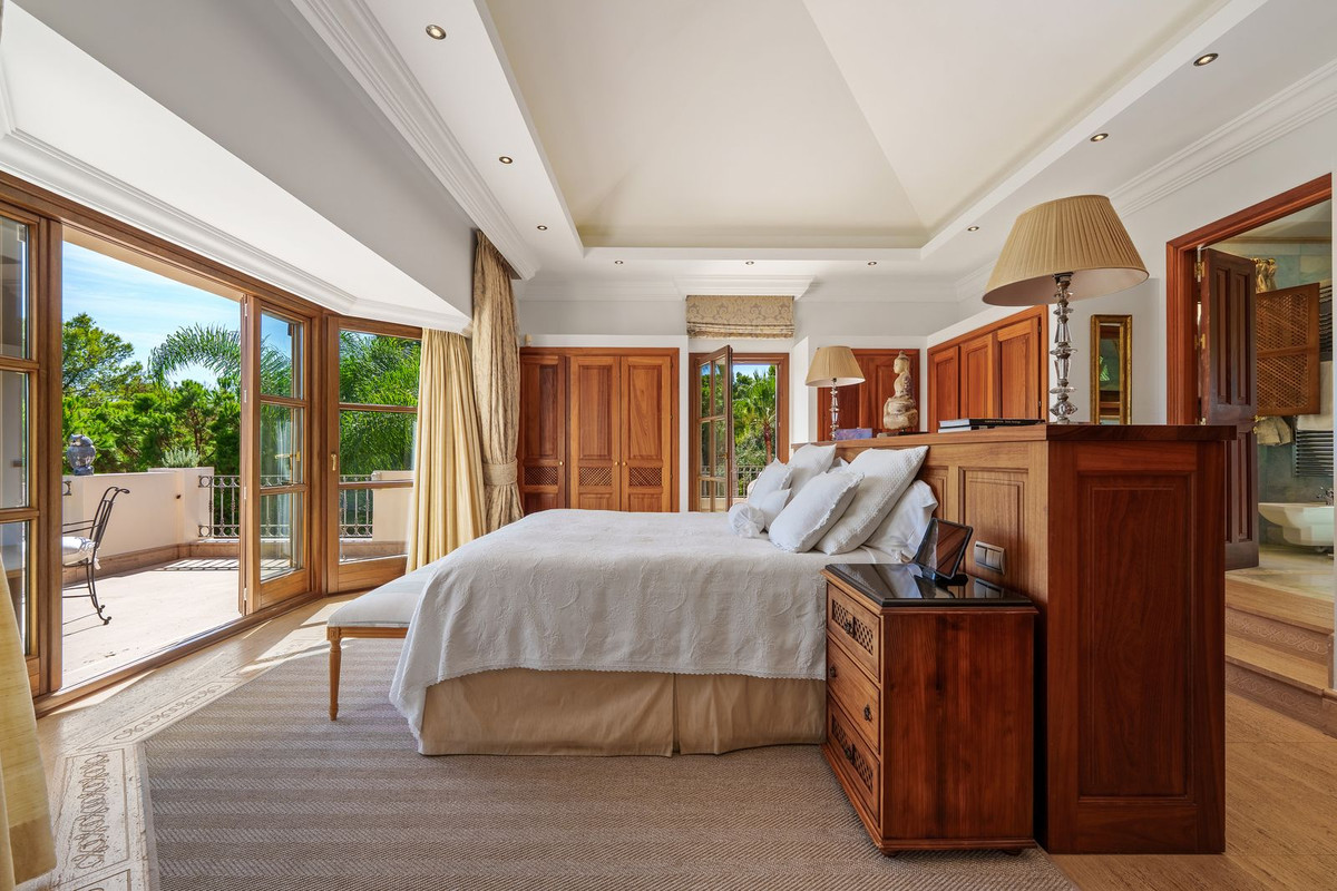 Villa for sale in Marbella