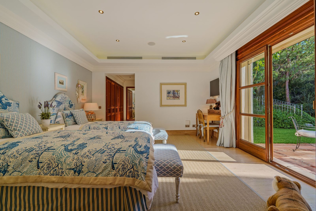 Villa for sale in Marbella
