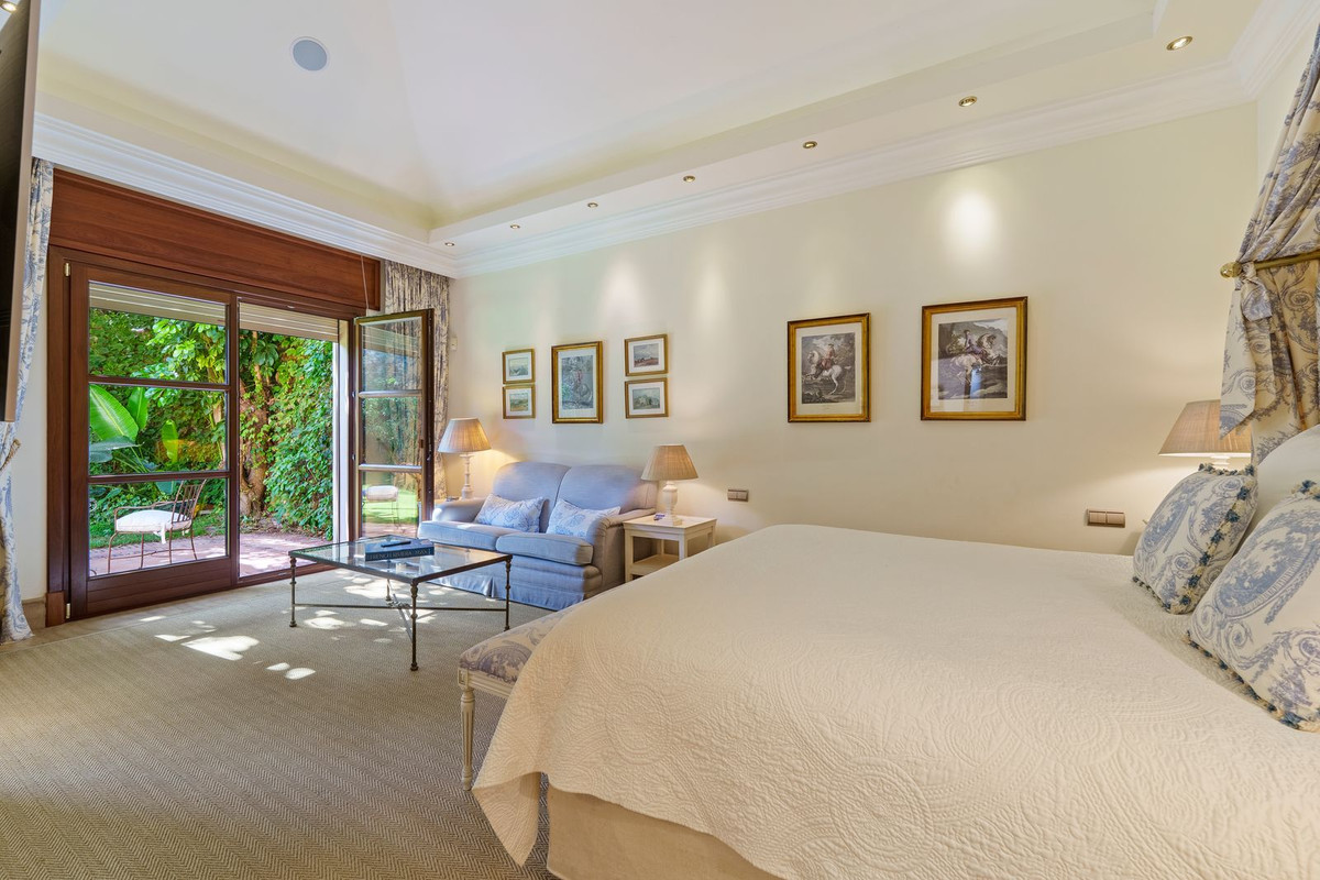 Villa for sale in Marbella