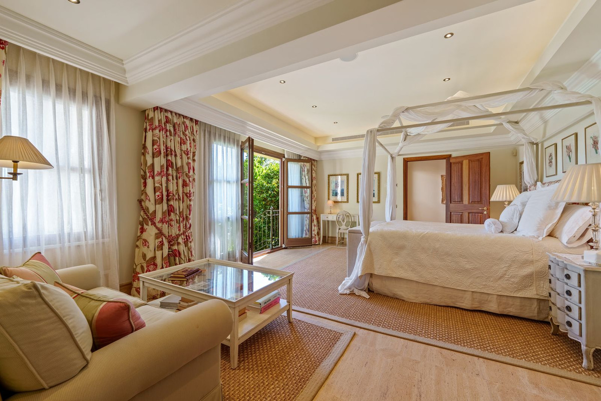 Villa for sale in Marbella