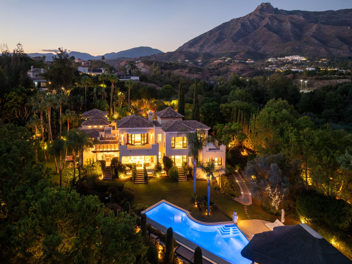 Villa for sale in Marbella
