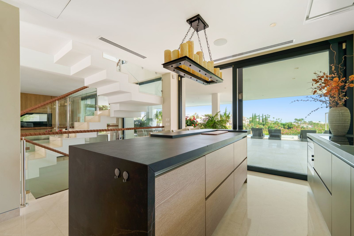 Villa for sale in Marbella