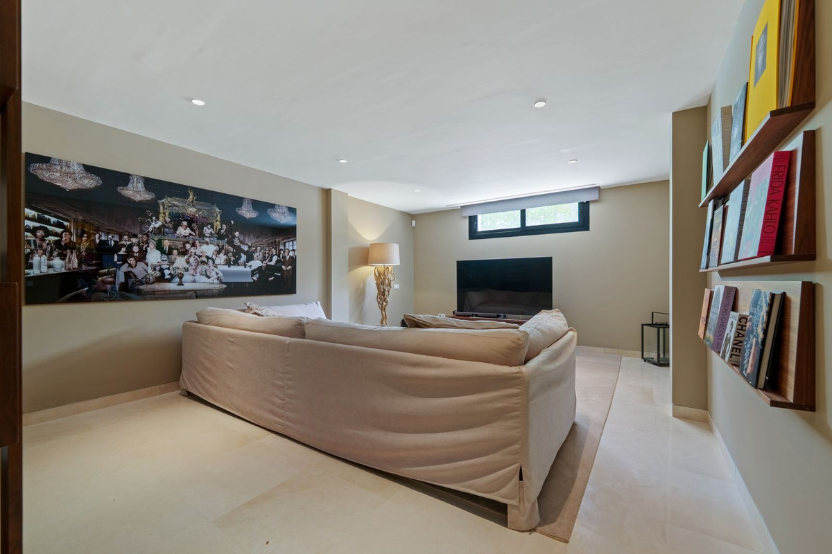 Villa for sale in Marbella
