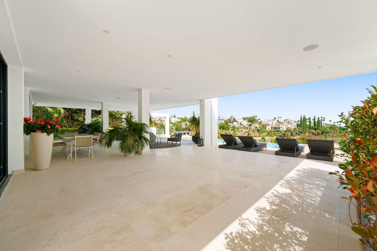 Villa for sale in Marbella