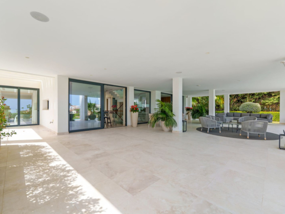 Villa for sale in Marbella
