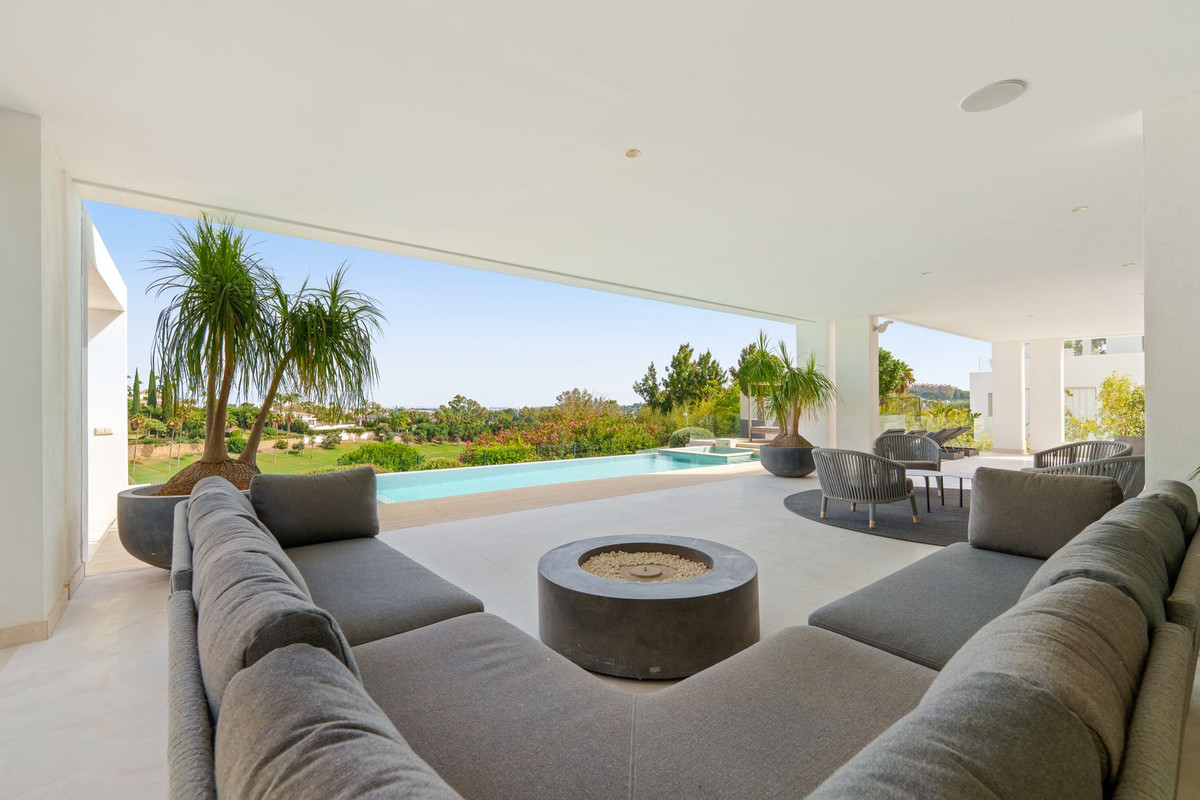 Villa for sale in Marbella