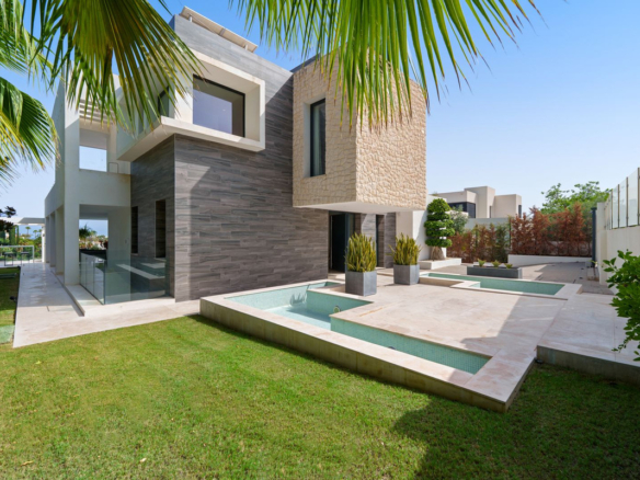 Villa for sale in Marbella