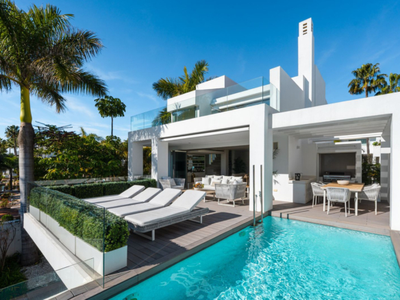 Villa for sale in Marbella