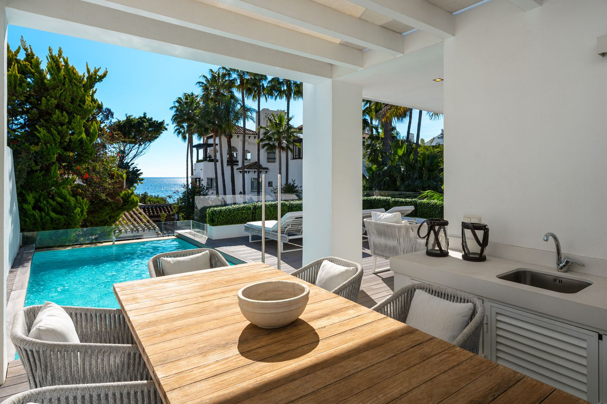 Villa for sale in Marbella