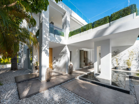 Villa for sale in Marbella