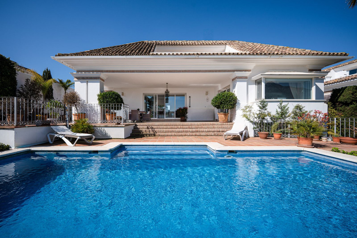 Villa for sale in Marbella