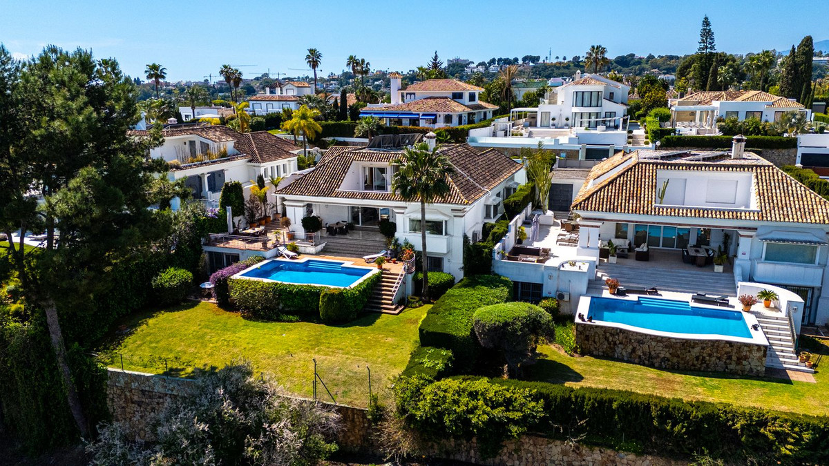 Villa for sale in Marbella