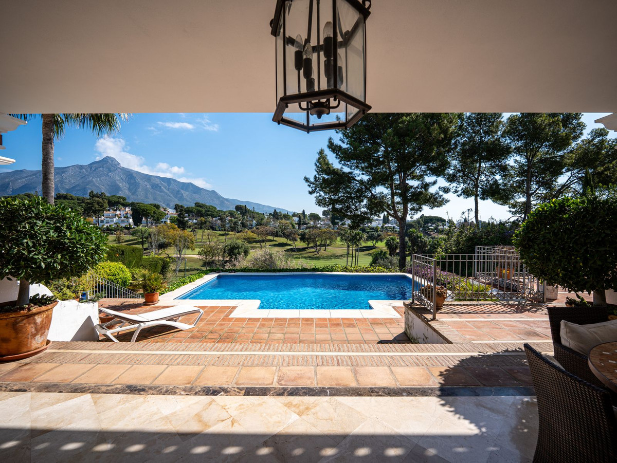 Villa for sale in Marbella