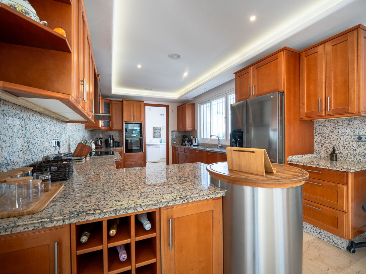 Villa for sale in Marbella