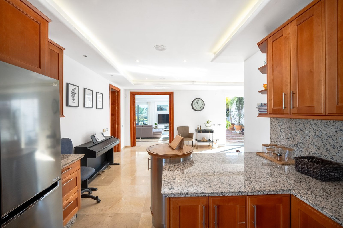 Villa for sale in Marbella