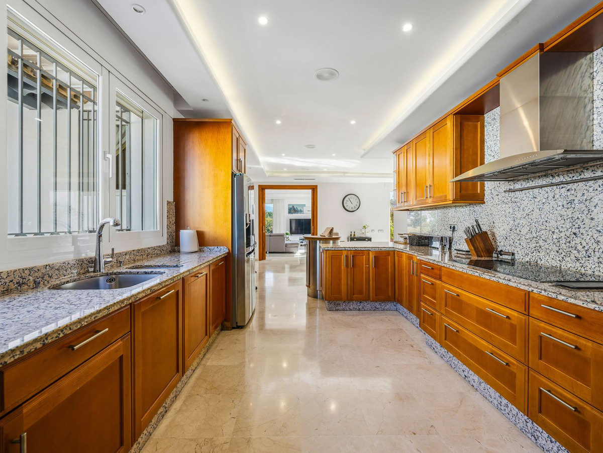 Villa for sale in Marbella
