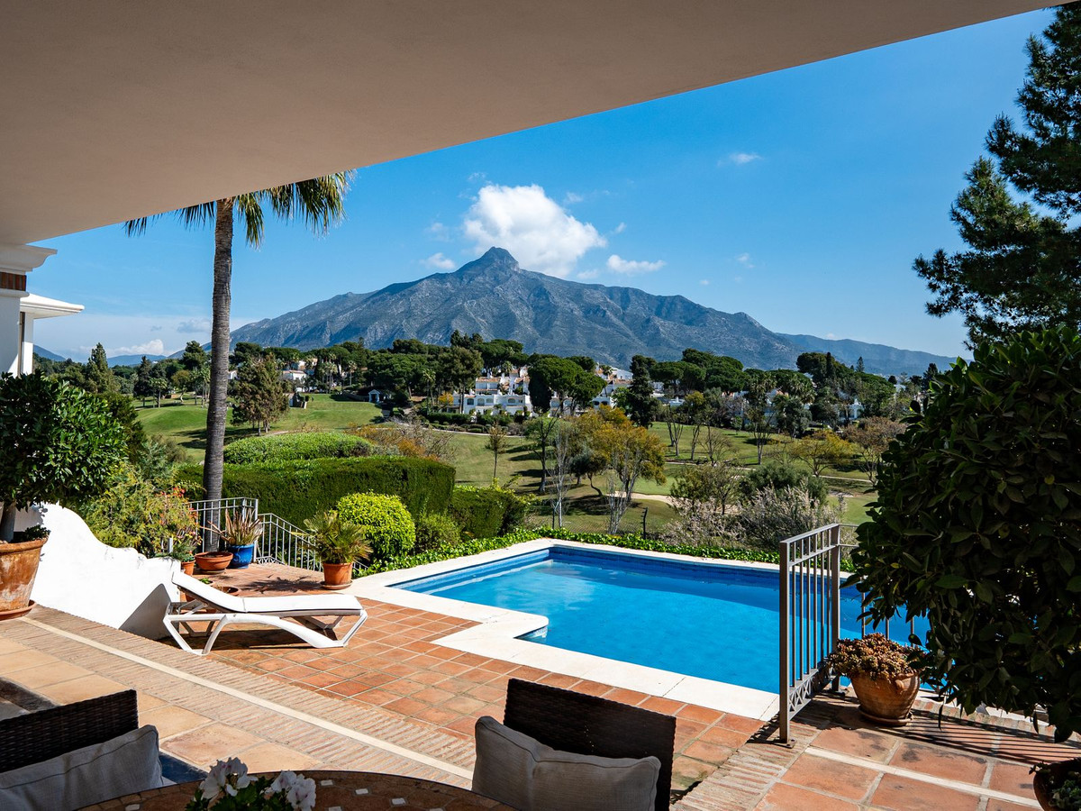 Villa for sale in Marbella