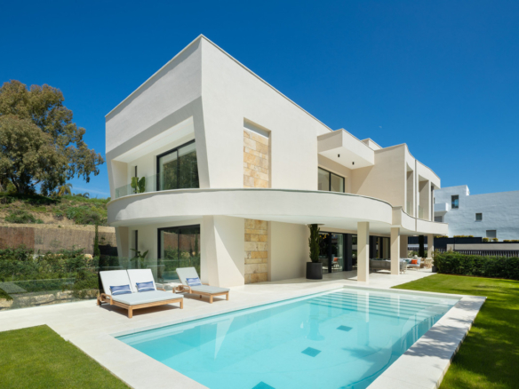 Villa for sale in Marbella