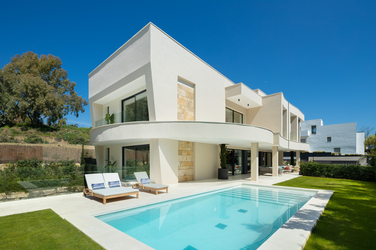 Villa for sale in Marbella