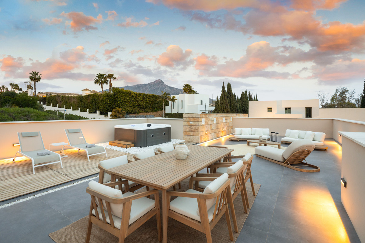 Villa for sale in Marbella