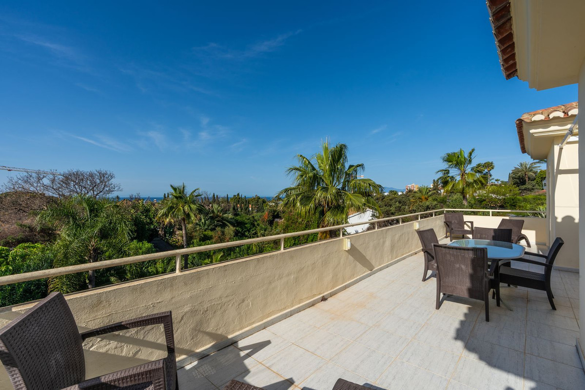 Villa for sale in Marbella