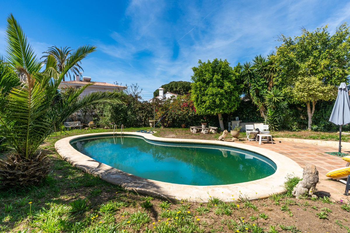 Villa for sale in Marbella