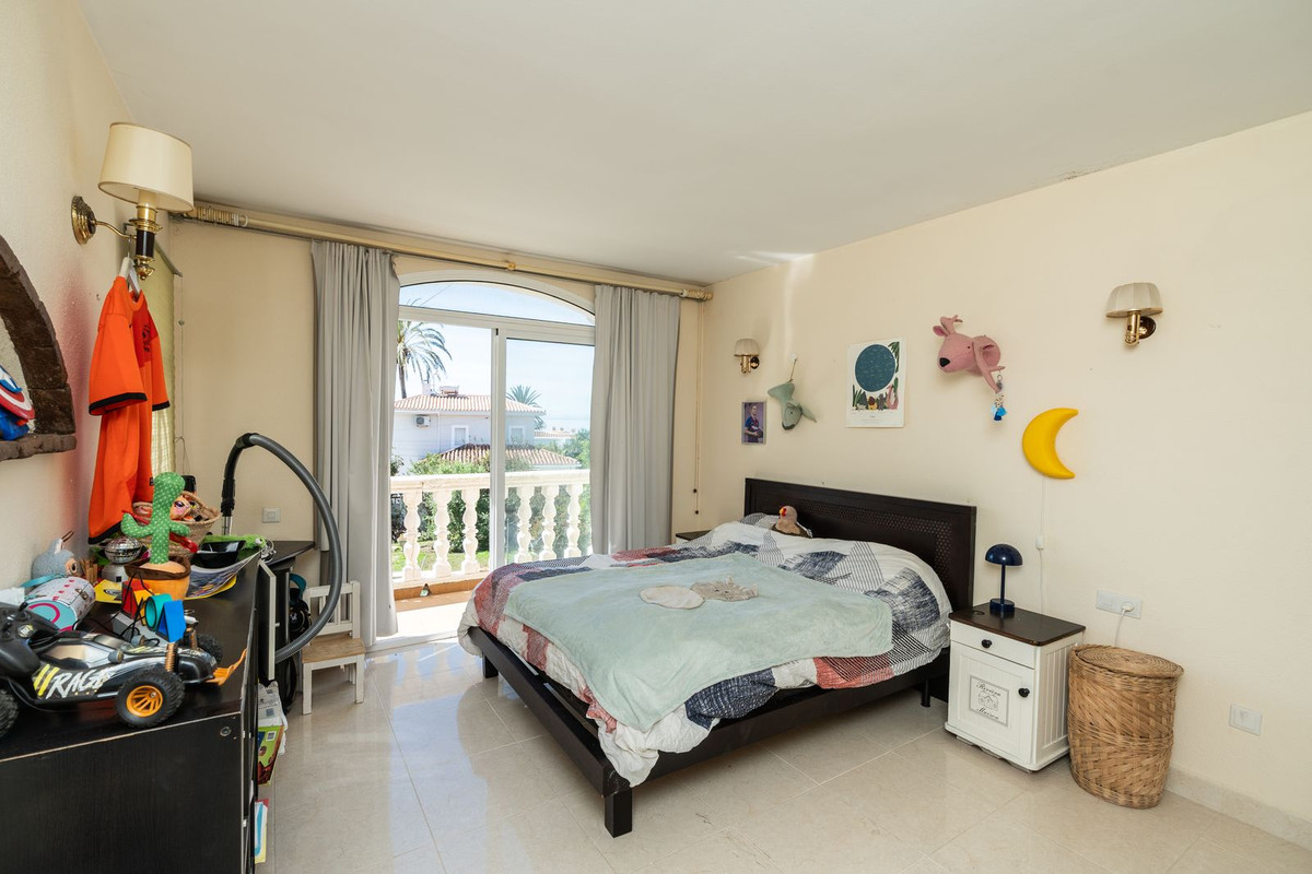 Villa for sale in Marbella
