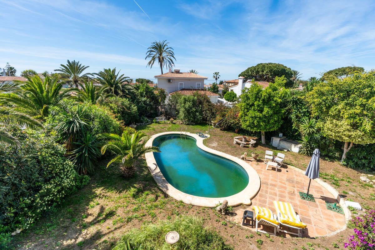 Villa for sale in Marbella