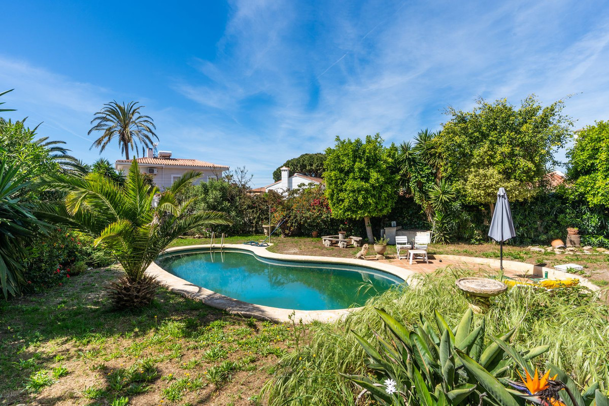 Villa for sale in Marbella
