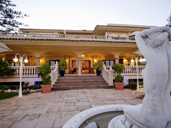 Villa for sale in Marbella