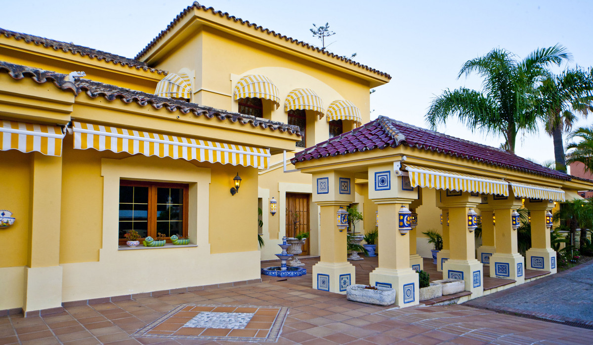 Villa for sale in Marbella