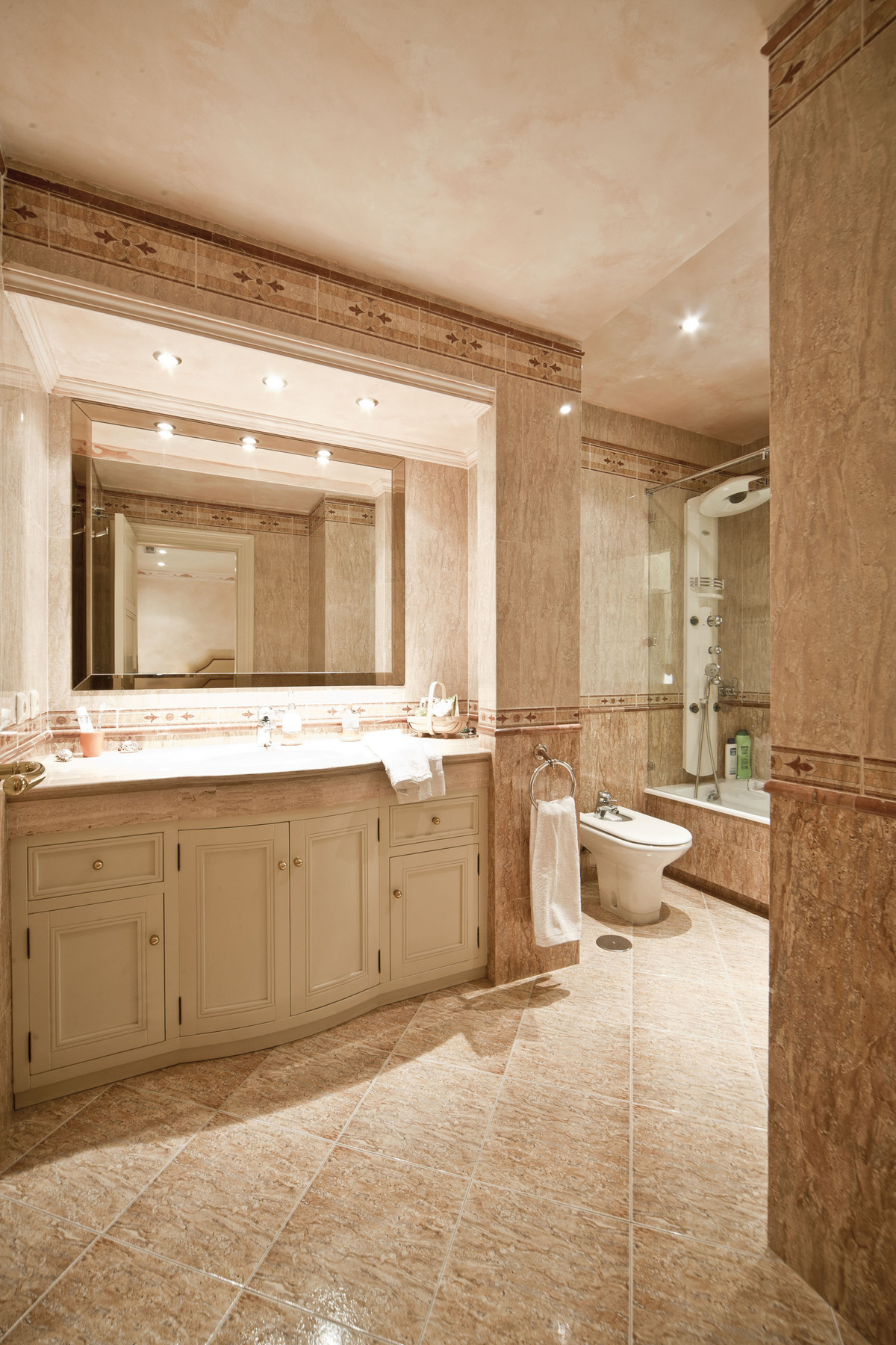 Villa for sale in Marbella