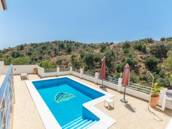 Villa for sale in Mijas