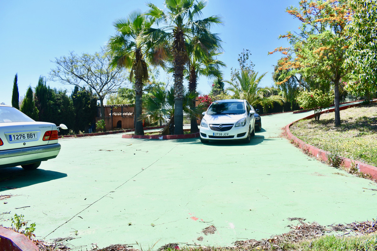 Villa for sale in Mijas