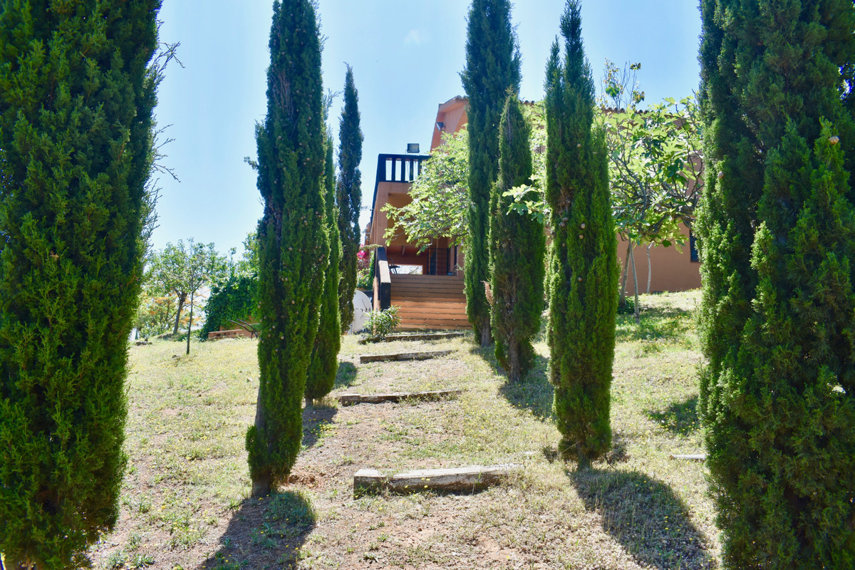 Villa for sale in Mijas