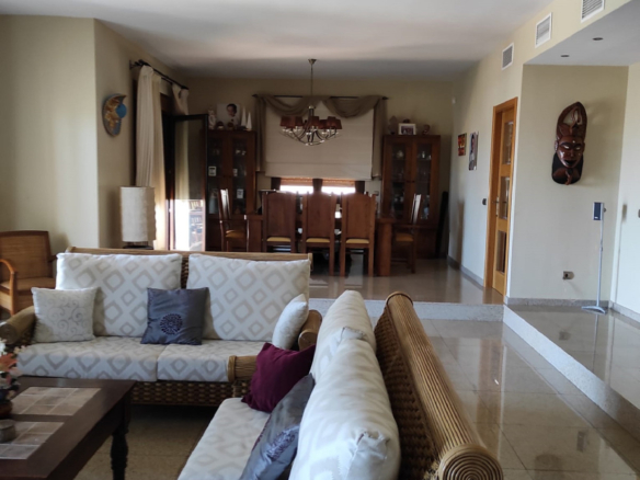 Villa for sale in Mijas