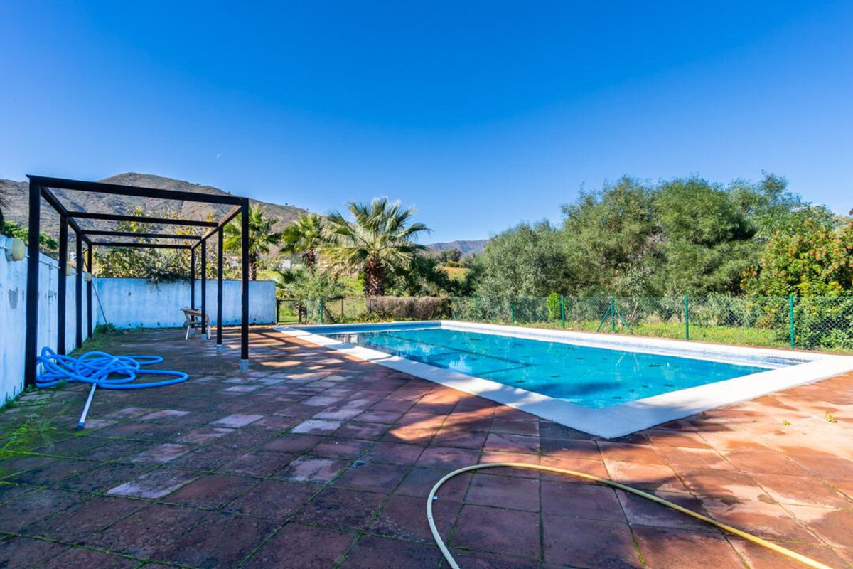 Villa for sale in Mijas